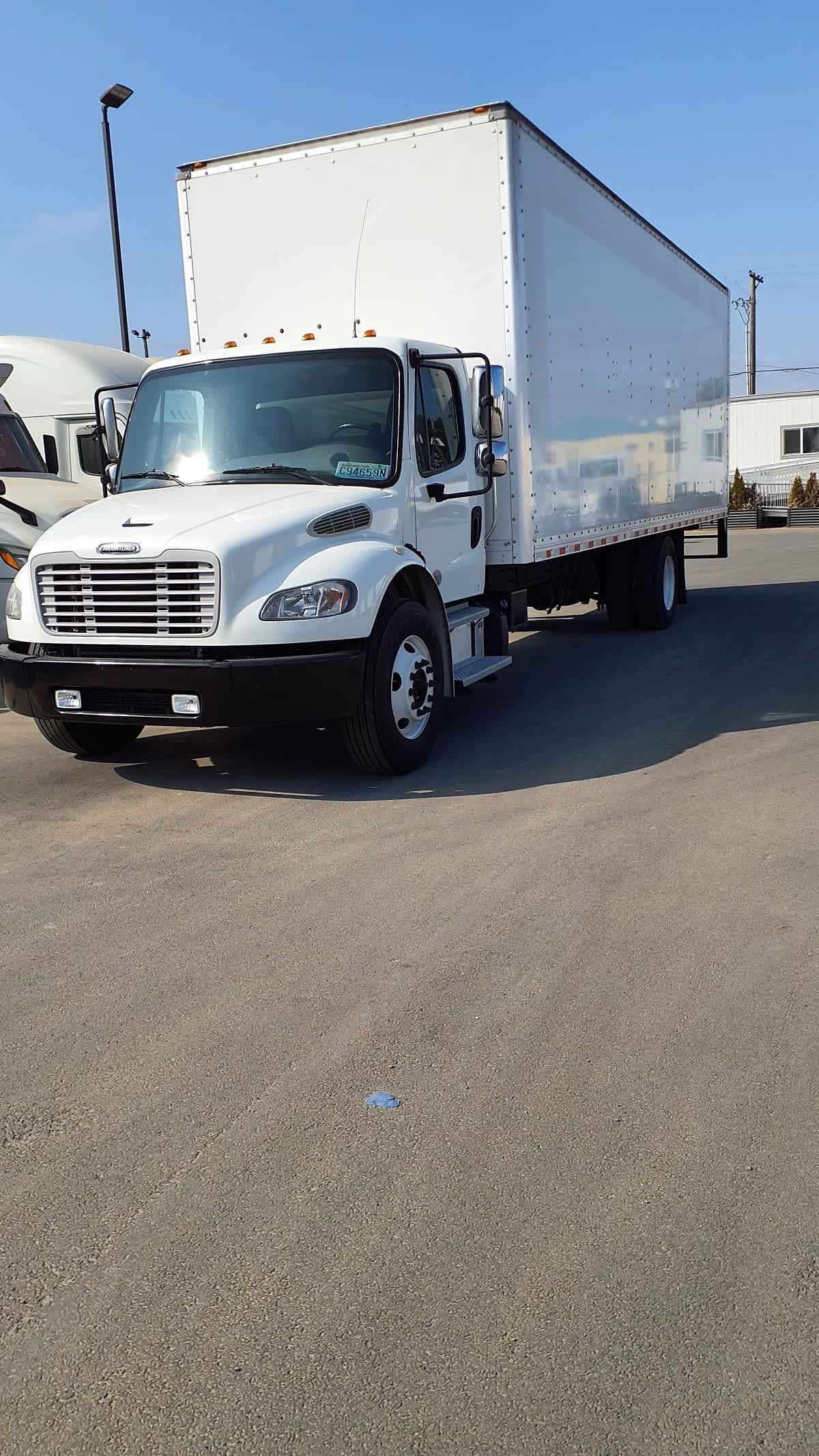 2019 Freightliner M2 106
