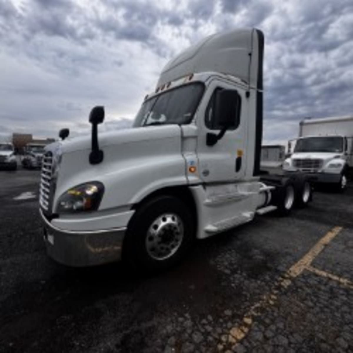 2019 Freightliner CASCADIA 125
