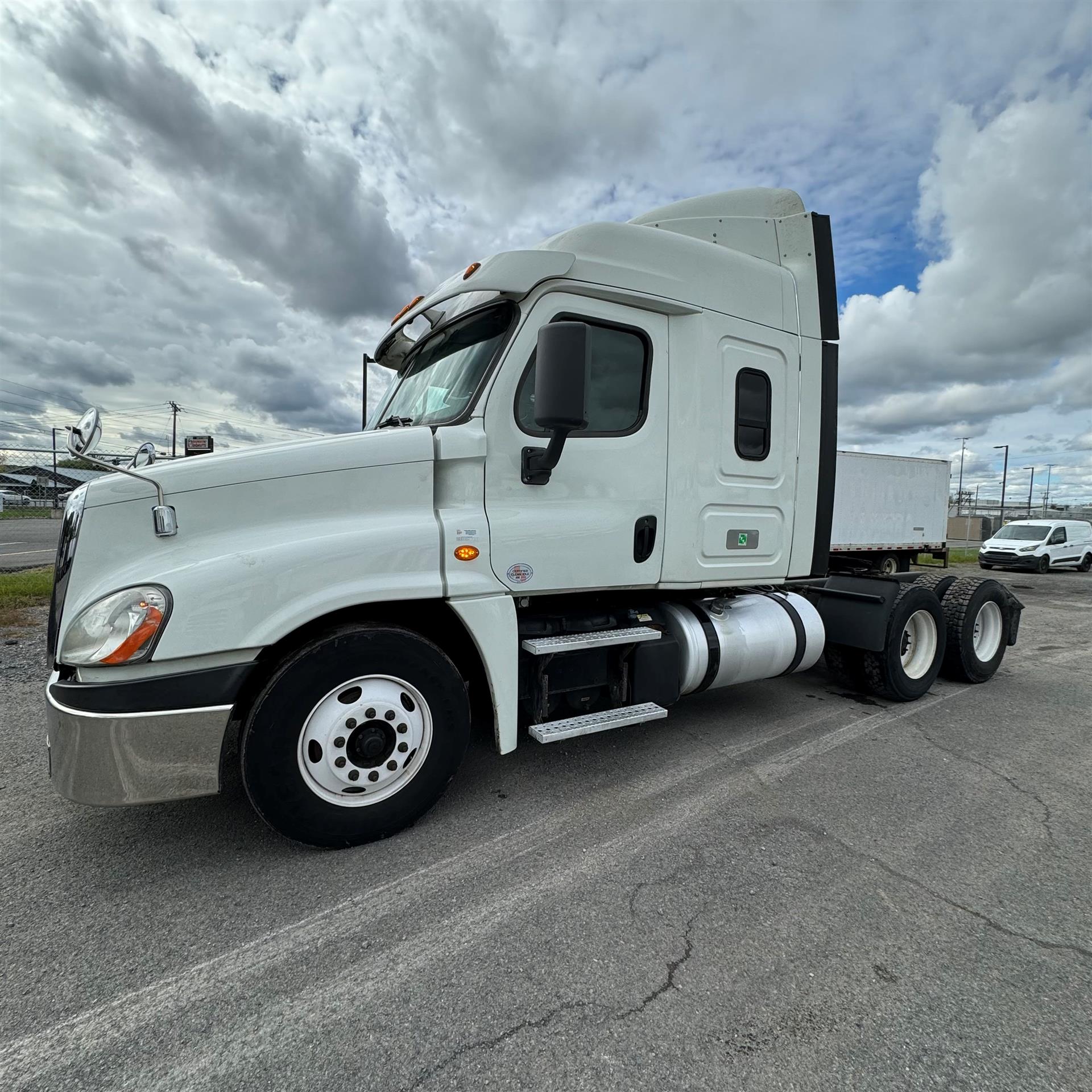 2018 Freightliner CASCADIA 125