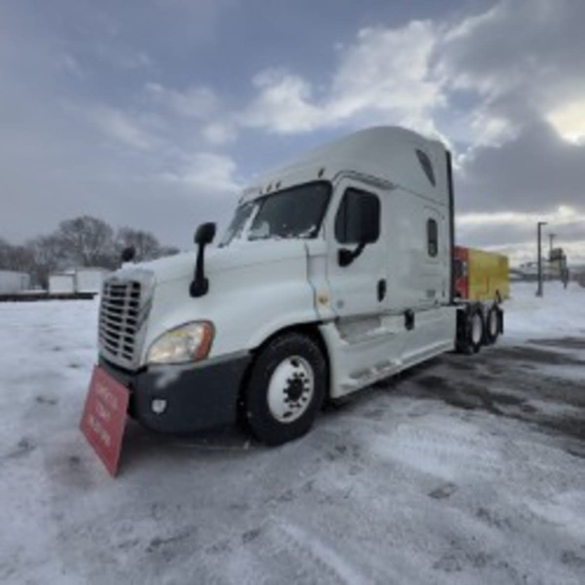 2020 Freightliner CASCADIA 125