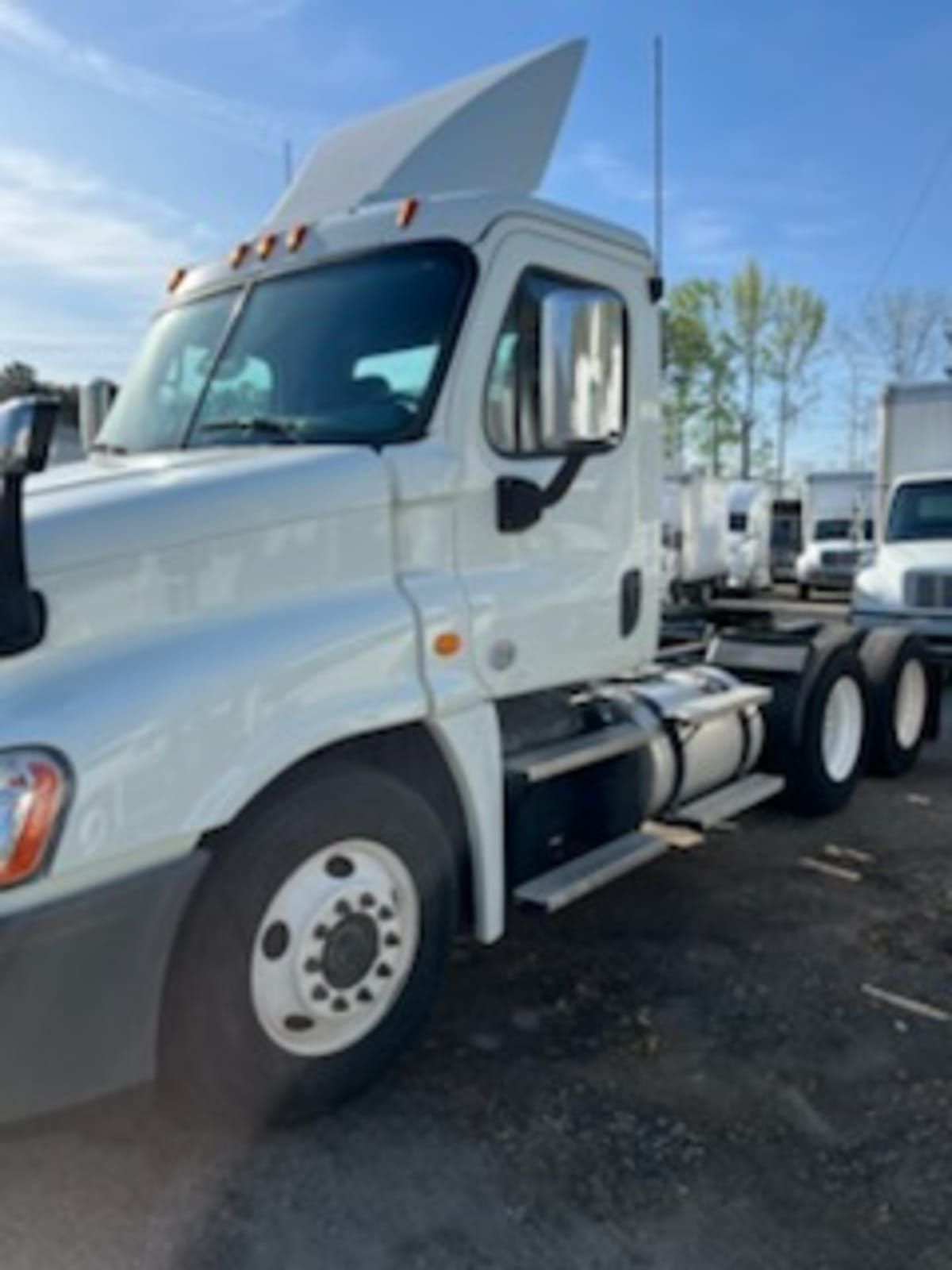 2019 Freightliner CASCADIA 125