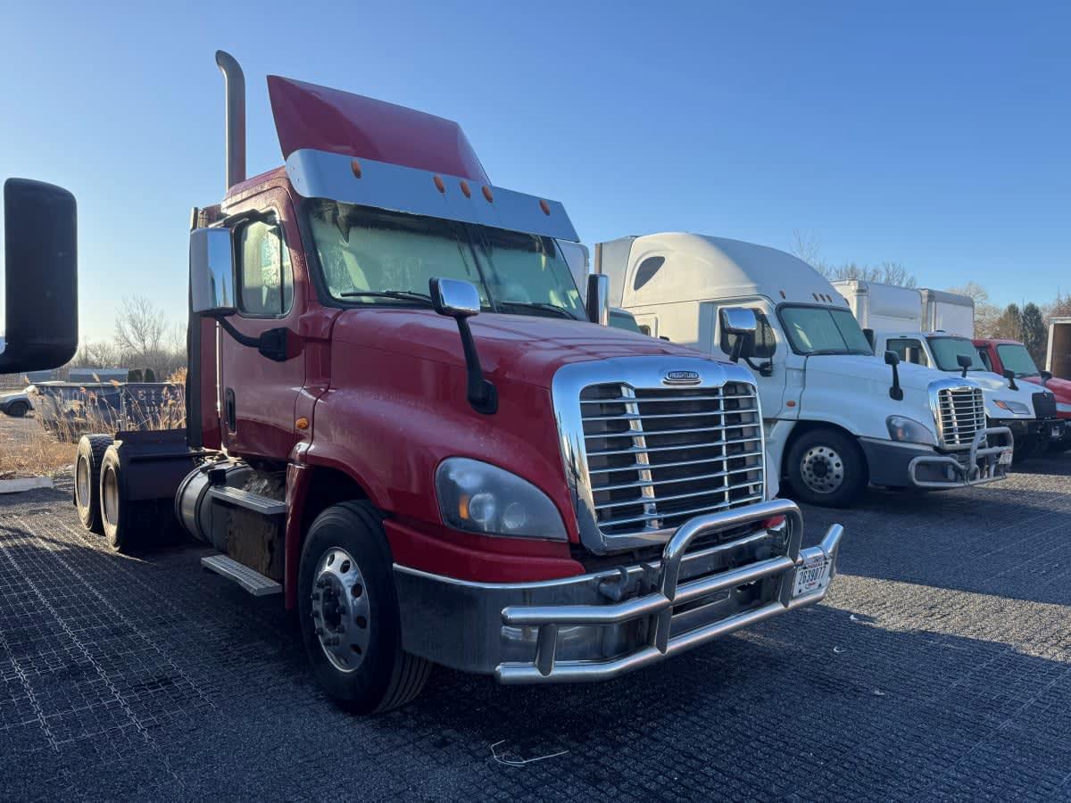 2017 Freightliner CASCADIA 125