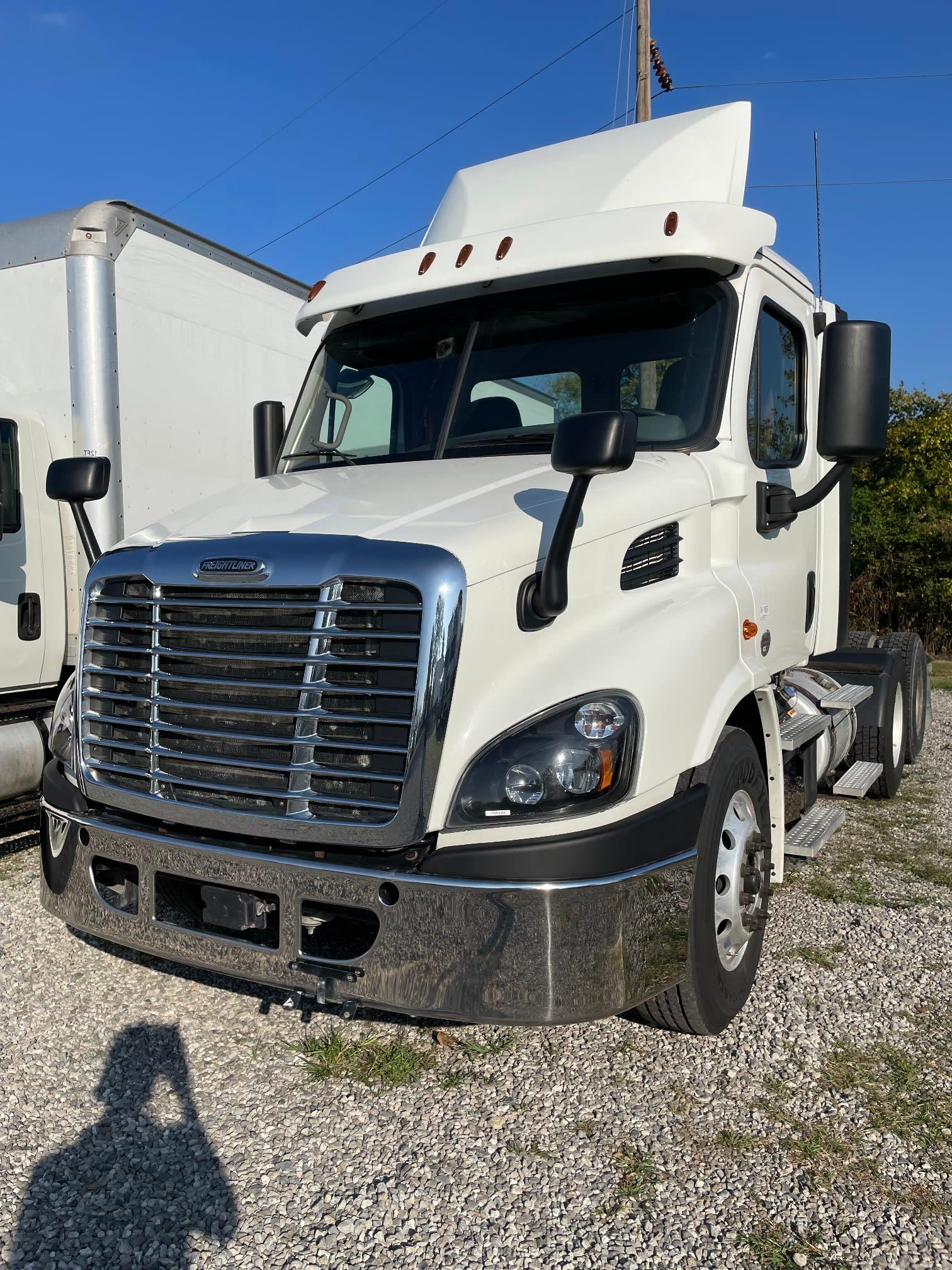 2018 Freightliner CASCADIA 113