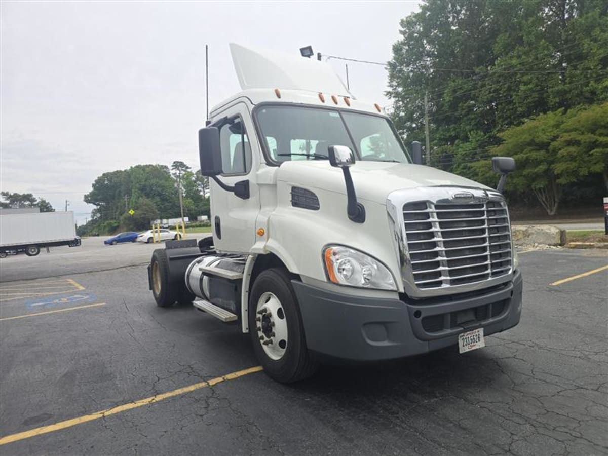2016 Freightliner CASCADIA 113