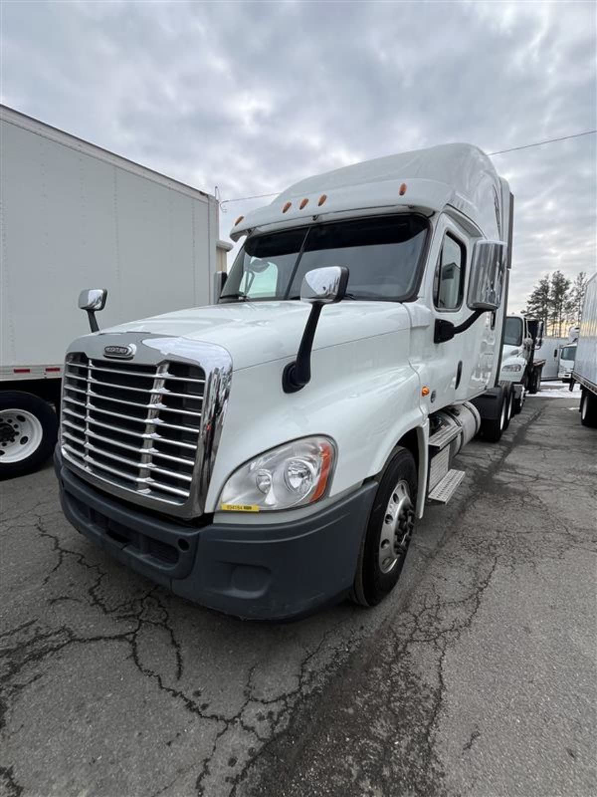 2020 Freightliner CASCADIA 125