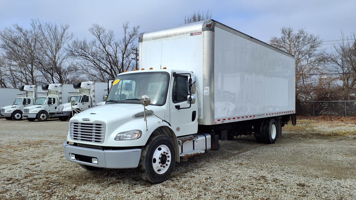 2018 Freightliner M2 106