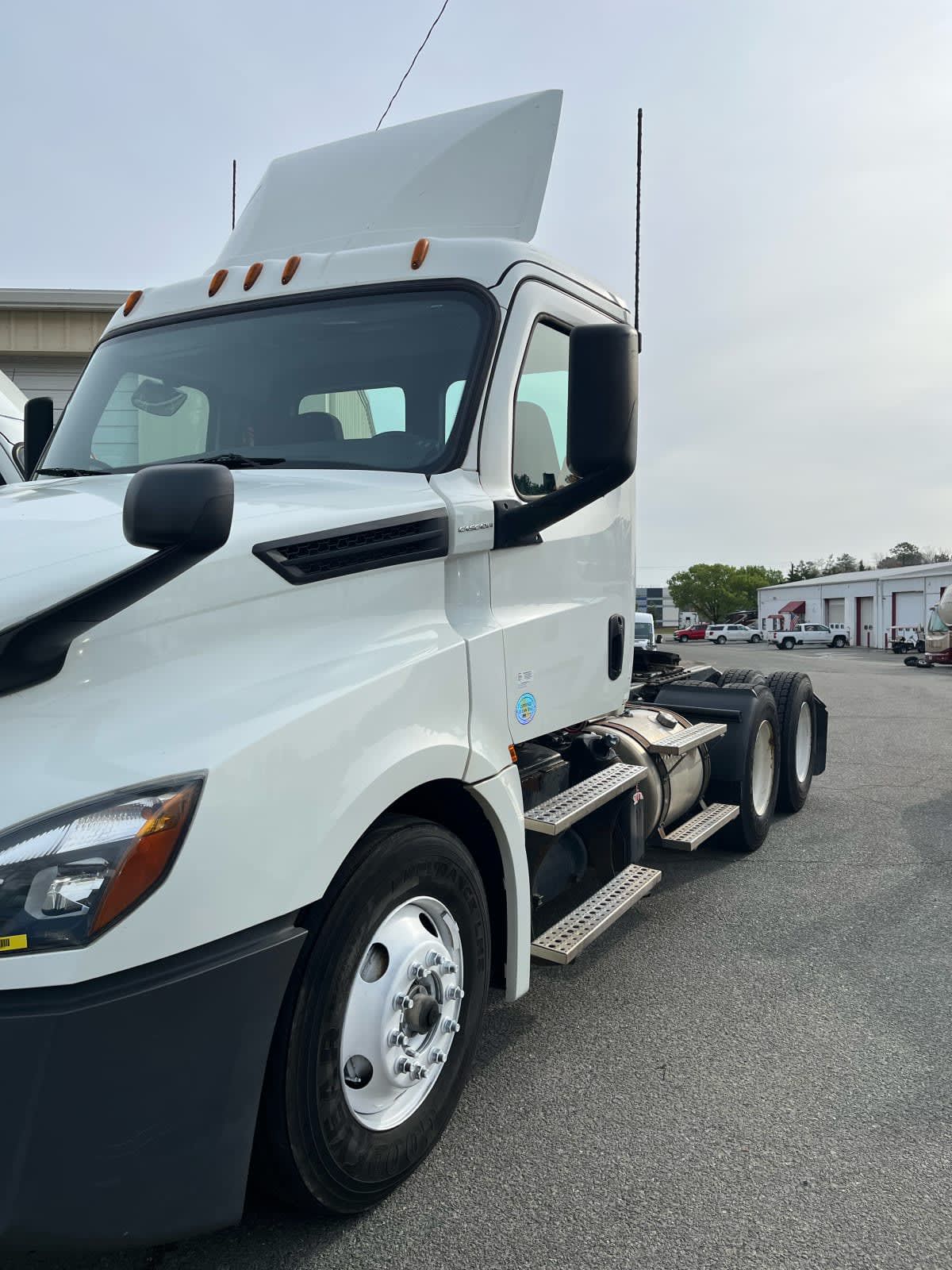 2018 Freightliner NEW CASCADIA PX12664