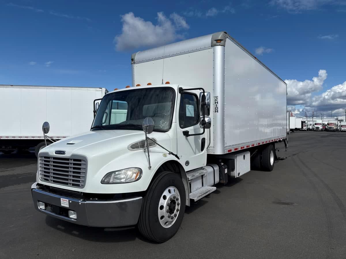 2018 Freightliner M2 106