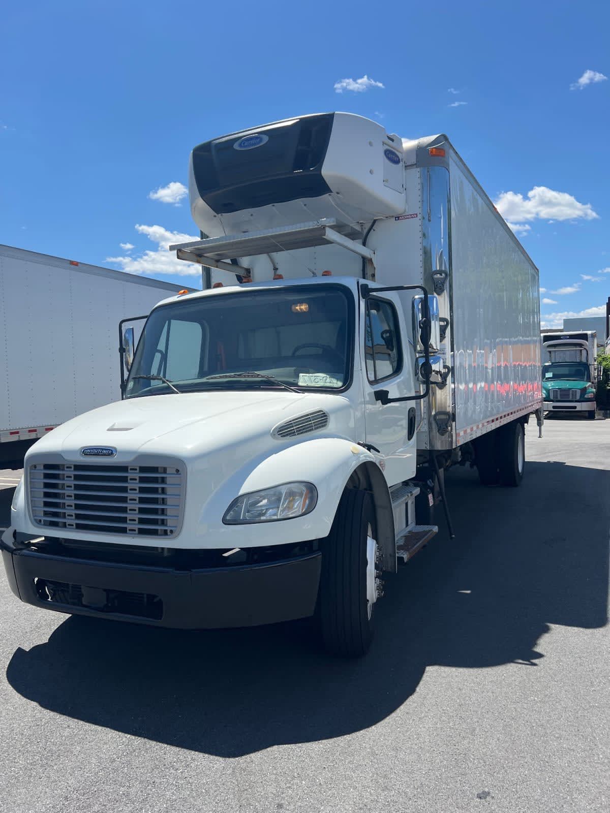 2019 Freightliner M2 106