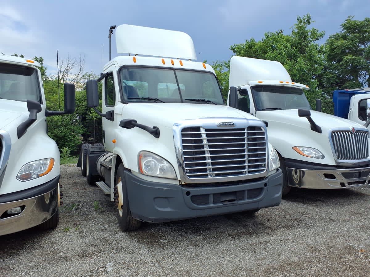 2014 Freightliner CASCADIA 125