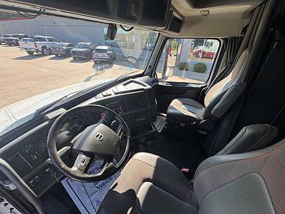 2025 Volvo Vnl 860