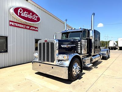 2024 Peterbilt 389X