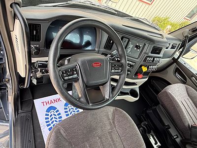 2022 Peterbilt 579