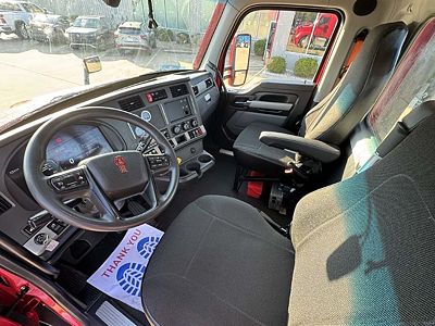 2023 Kenworth T680
