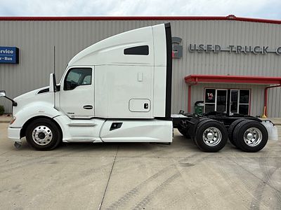 2022 Kenworth T680