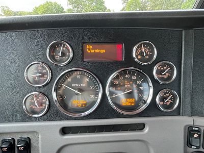 2021 Peterbilt 389