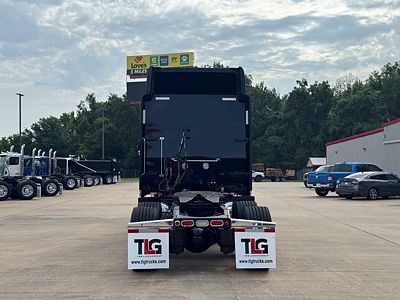 2022 Peterbilt 389