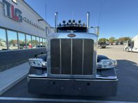 2022 Peterbilt 389