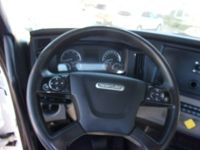 2021 Freightliner CASCADIA 126