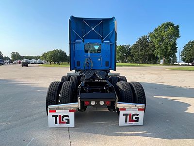 2023 Kenworth T680