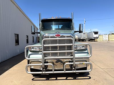 2023 Peterbilt 567