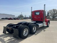 2020 Peterbilt 567
