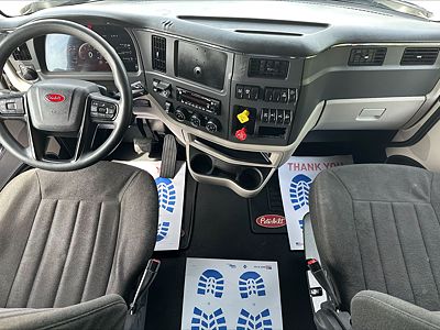 2022 Peterbilt 579
