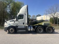 2021 Freightliner CASCADIA 126