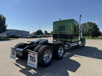 2022 Kenworth W900