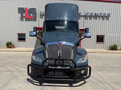 2023 Kenworth T680