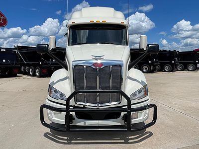 2023 Peterbilt 579