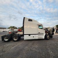 2023 Peterbilt 579