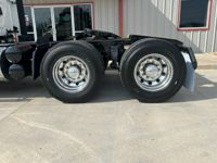 2021 Freightliner CASCADIA 116