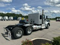 2021 Peterbilt 567
