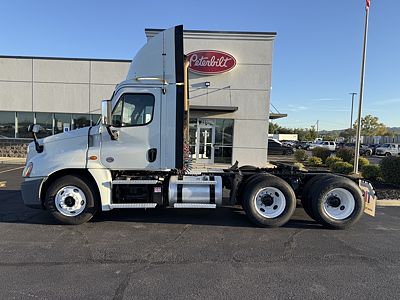 2020 Freightliner CASCADIA 125