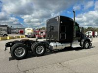 2022 Peterbilt 567