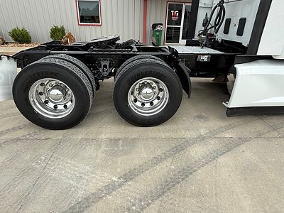 2022 Kenworth T680