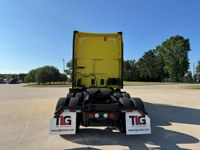 2022 Kenworth T680