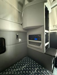 2022 Kenworth T680