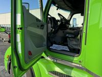 2022 Peterbilt 579