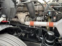 2020 Freightliner CASCADIA 126