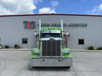 2022 Peterbilt 389