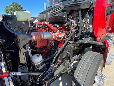 2014 Peterbilt 567-121
