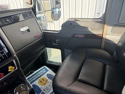 2020 Kenworth W900L