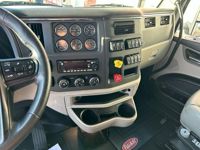 2022 Peterbilt 567