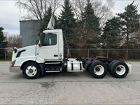 2018 Volvo VNL64T