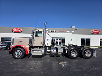 2018 Peterbilt 389