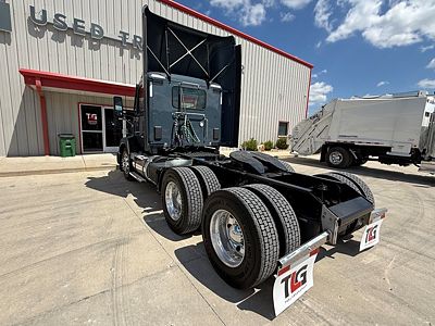 2023 Kenworth T680