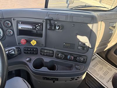 2018 Freightliner CASCADIA 125