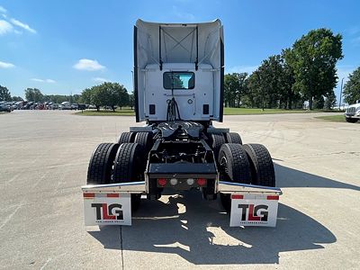2023 Kenworth T680